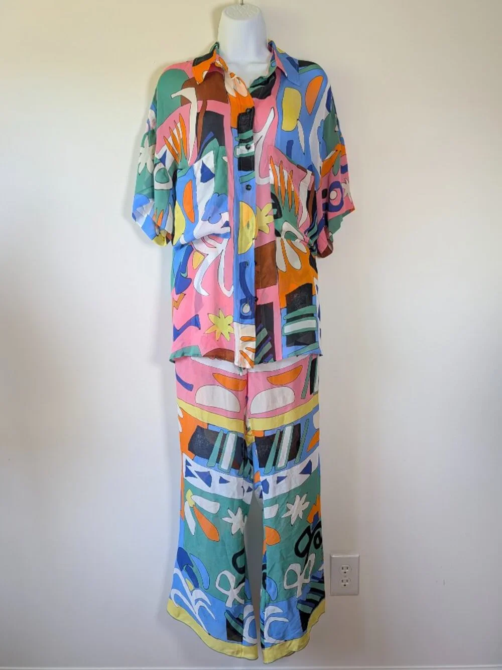 ZARA Multicolor Abstract Print Set NWT – Button-Up Shirt & Wide-Leg Pants L - Picture 9 of 11